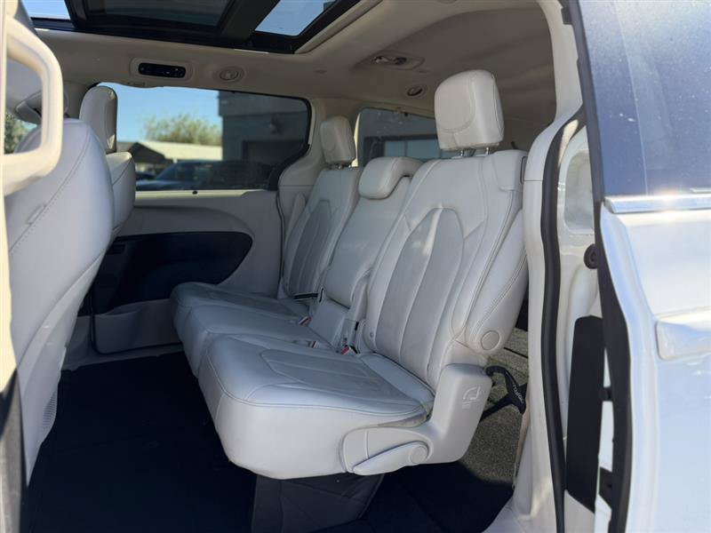 Used 2021 Chrysler Pacifica Touring-L w/ Premium & Safety Sphere Group FWD image 41
