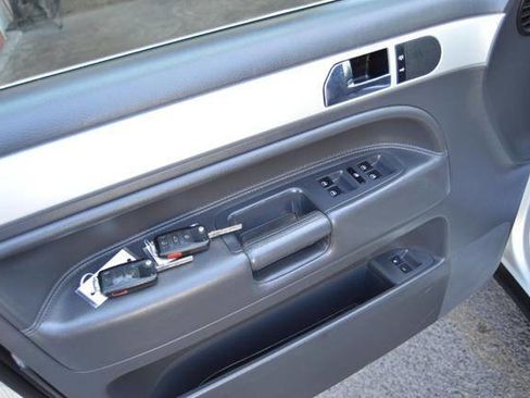 Used 2009 Volkswagen Touareg VR6 image 57