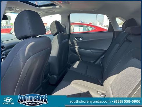 Certified 2023 Hyundai Kona SEL w/ Convenience Package image 11