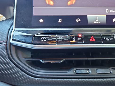 Used 2023 Jeep Compass Trailhawk image 21