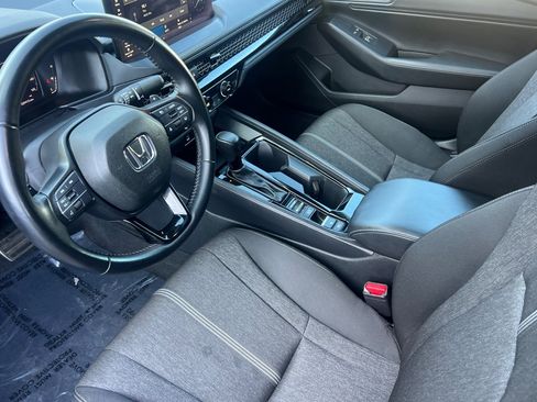 Used 2024 Honda Accord Sport image 4