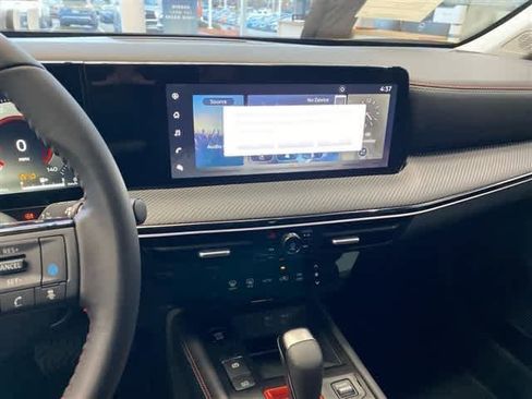 New 2025 Nissan Kicks SR image 28