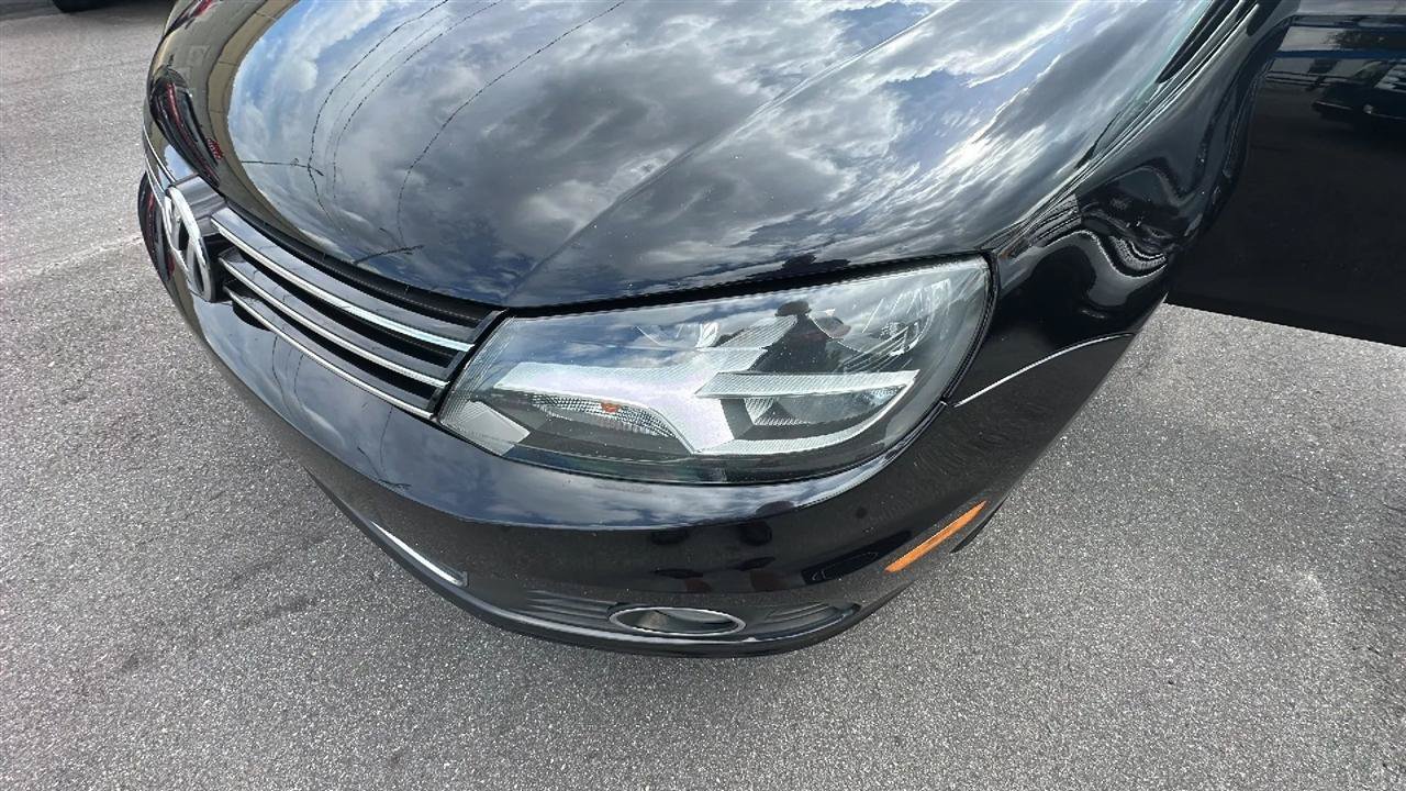 Used 2015 Volkswagen Eos Komfort FWD image 40