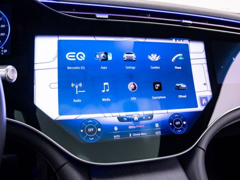 Certified 2023 Mercedes-Benz EQS 580 4MATIC SUV image 31