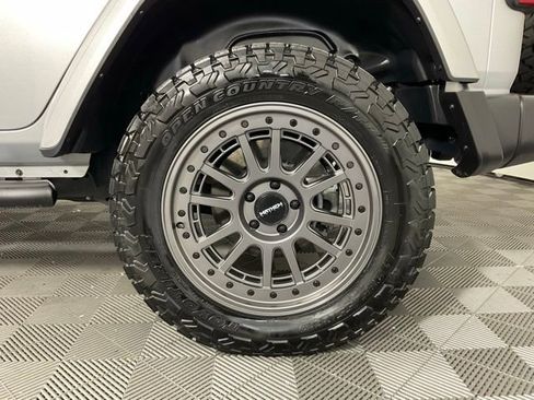 Used 2023 Jeep Wrangler Unlimited Sahara image 10