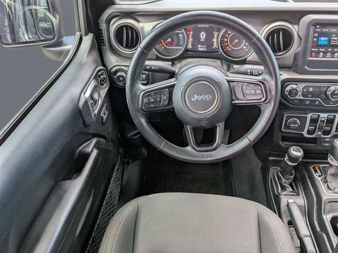 Certified 2019 Jeep Wrangler Unlimited Sport S AWD/4WD image 15