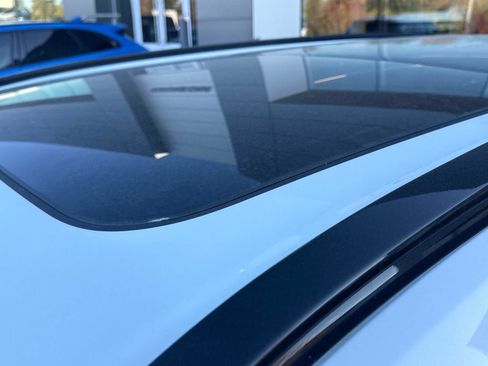 Used 2025 Volvo XC60 B5 Plus image 31