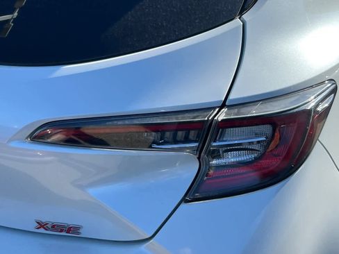 Used 2022 Toyota Corolla XSE FWD image 18