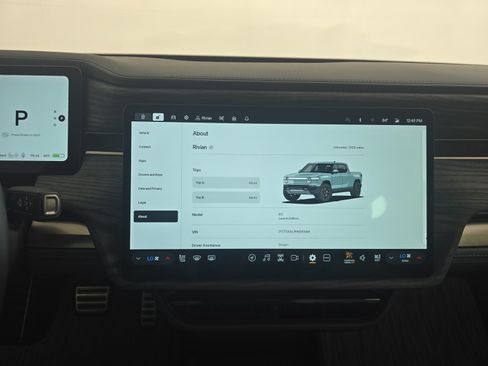 Used 2022 Rivian R1T Launch Edition AWD/4WD image 27