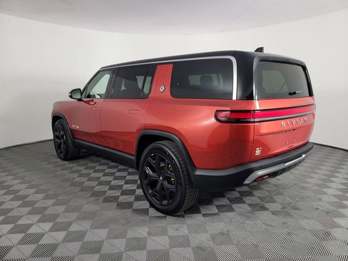 Used 2024 Rivian R1S Adventure image 3