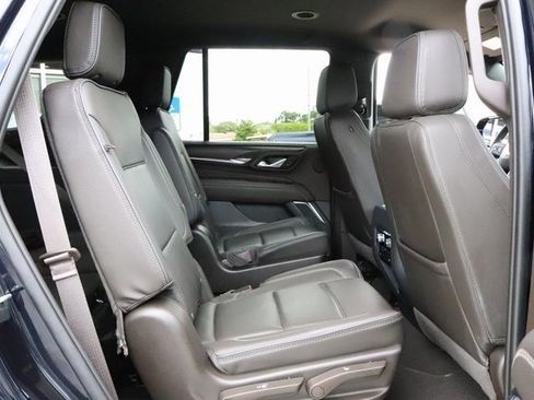 Used 2023 GMC Yukon Denali image 18