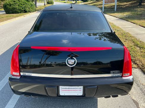 Used 2006 Cadillac DTS image 13