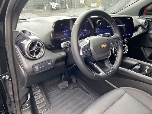 Used 2024 Chevrolet Blazer EV LT AWD/4WD image 2