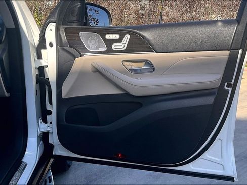 Used 2020 Mercedes-Benz GLE 350 w/ Premium Package image 25