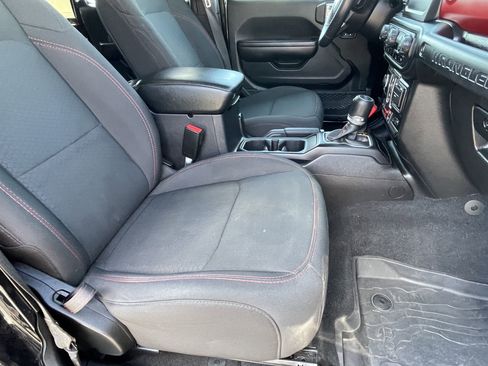 Used 2021 Jeep Wrangler Unlimited Rubicon image 14