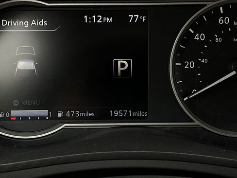 Used 2025 Nissan Versa SV image 34