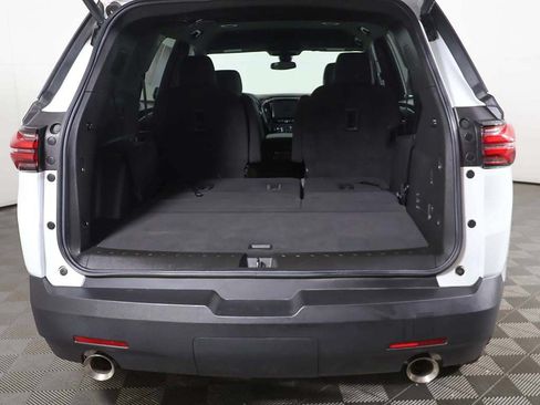 Used 2023 Chevrolet Traverse LT w/ LPO, Floor Liner Package AWD/4WD image 16