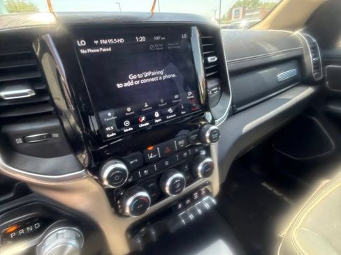 Used 2019 RAM 1500 Laramie RWD image 17