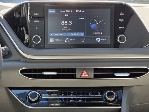 Used 2023 Hyundai Sonata SE image 13