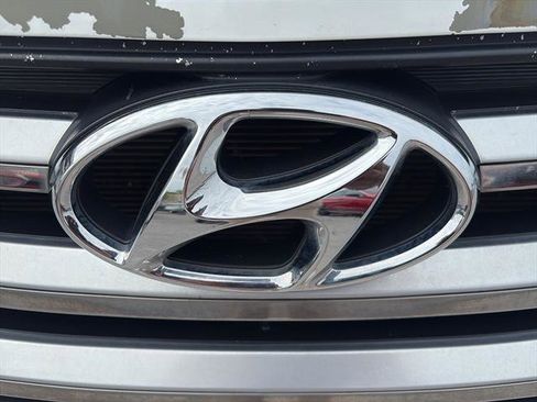 Used 2015 Hyundai Santa Fe Sport image 11