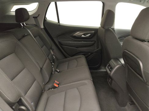 Used 2024 GMC Terrain SLE w/ Driver Convenience Package FWD image 19