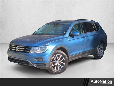 Used 2019 Volkswagen Tiguan SE w/ Panoramic Sunroof Package image 1