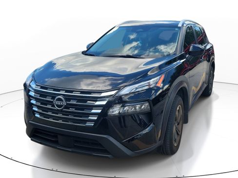 Used 2024 Nissan Rogue SV w/ SV Premium Package FWD image 3