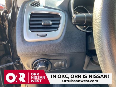 Used 2020 Jeep Compass Sport w/ Safety & Security Group image 28