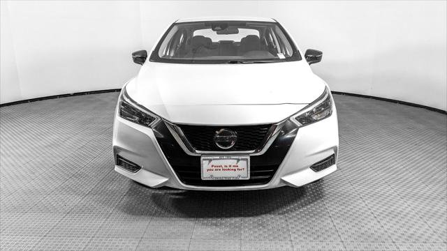 Used 2022 Nissan Versa SR FWD image 12