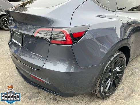 Used 2022 Tesla Model Y Long Range AWD/4WD image 81