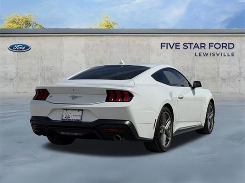Used 2024 Ford Mustang Coupe image 4
