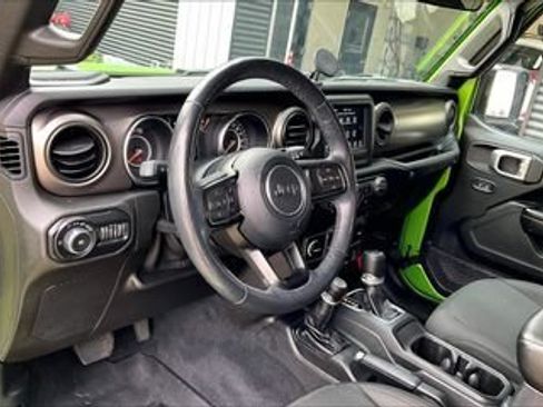 Used 2019 Jeep Wrangler Unlimited Sport S AWD/4WD image 13