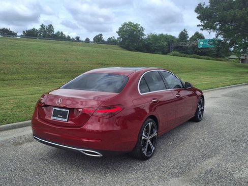 Used 2025 Mercedes-Benz C 300 Sedan image 5