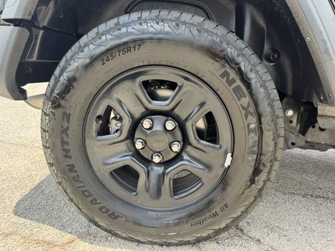 Certified 2025 Jeep Wrangler Unlimited Sport AWD/4WD image 19