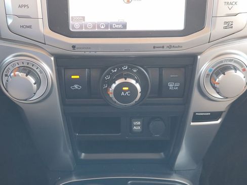 Used 2018 Toyota 4Runner SR5 image 19