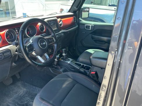 Used 2019 Jeep Wrangler Unlimited Rubicon AWD/4WD image 9