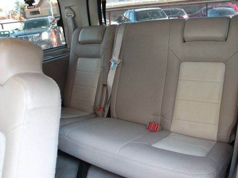 Used 2004 Ford Expedition Eddie Bauer image 23