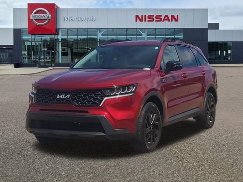 Used 2023 Kia Sorento S AWD/4WD image 3