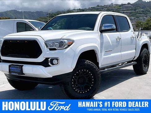 Used 2017 Toyota Tacoma Limited w/ Tow Package AWD/4WD image 1