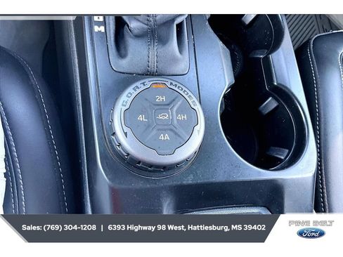 Used 2025 Ford Bronco Outer Banks w/ Sasquatch Package AWD/4WD image 23