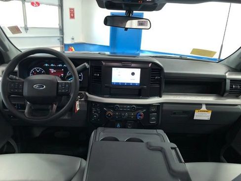 New 2026 Ford F250 XL w/ XL Chrome Package AWD/4WD image 13