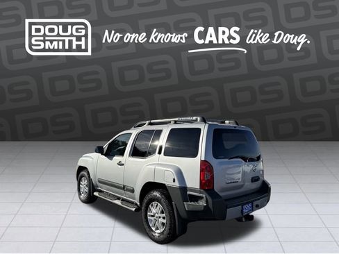 Used 2015 Nissan Xterra S image 3