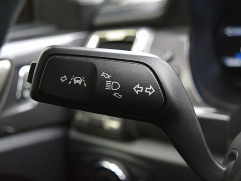 Used 2019 Ford Ranger Lariat w/ Equipment Group 501A Mid image 16