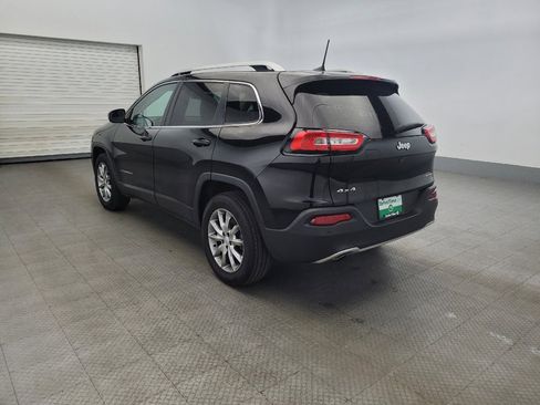 Used 2018 Jeep Cherokee Limited image 5