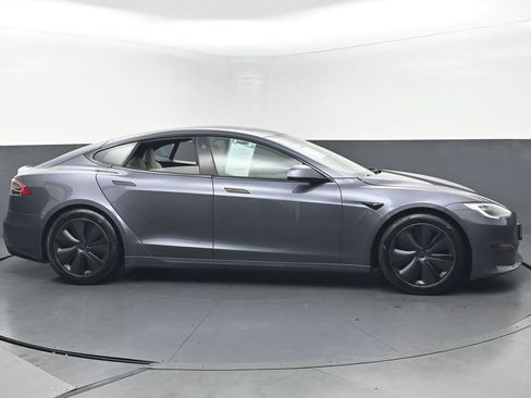 Used 2022 Tesla Model S AWD/4WD image 5