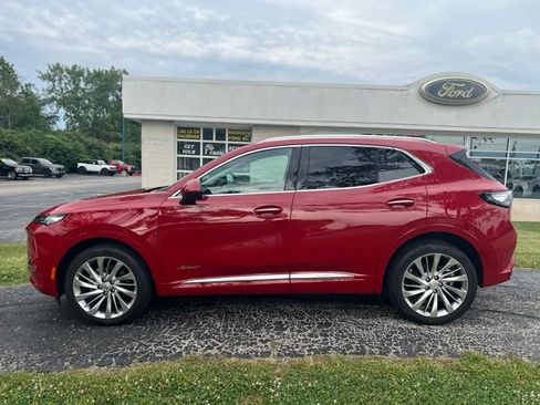 Used 2025 Buick Envision Avenir AWD/4WD image 5