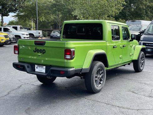 New 2025 Jeep Gladiator Sport image 9