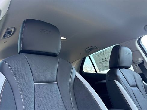 New 2025 Buick Envision Sport Touring image 14