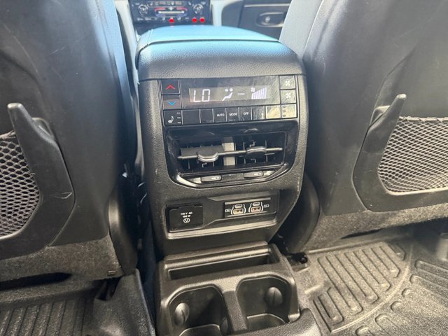 Used 2021 Jeep Grand Cherokee L Limited RWD image 19