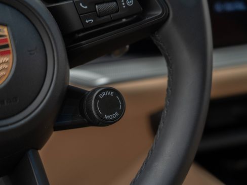 Certified 2026 Porsche Cayenne AWD/4WD image 26
